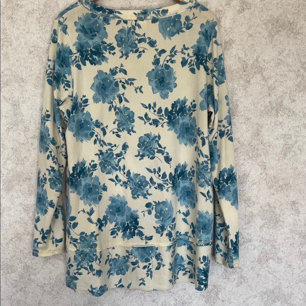 Floral V-Neck‎ Long Sleeve Light Sweater - Picture 2 of 7